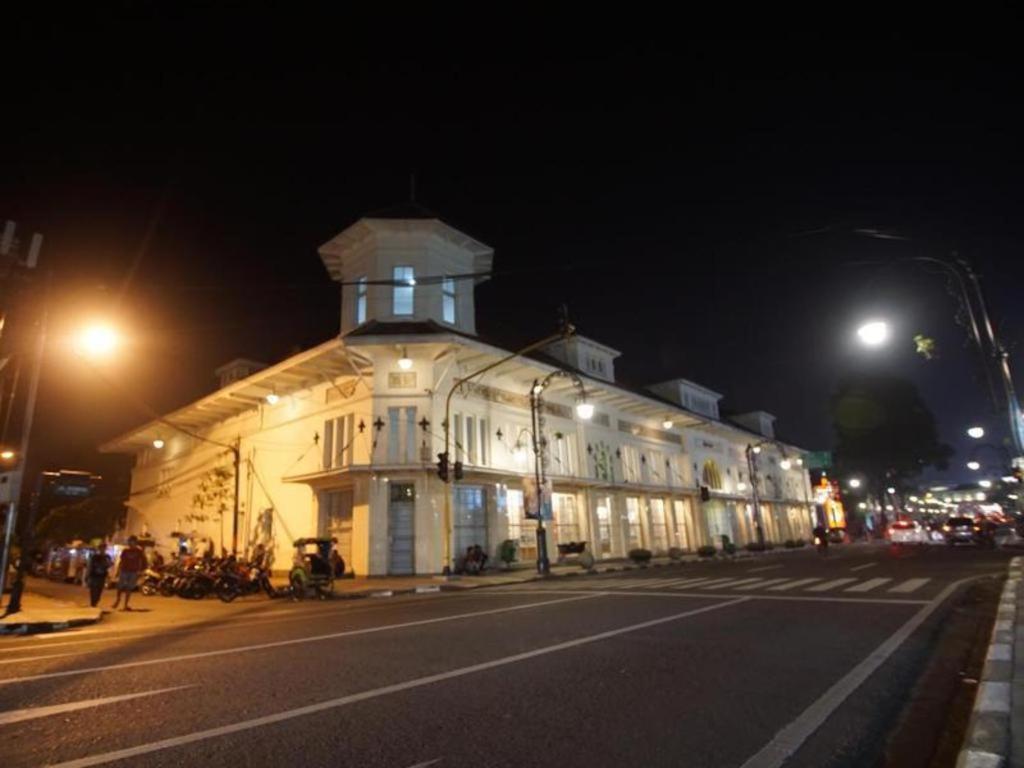 Raffleshom Hotel Бандунг Экстерьер фото