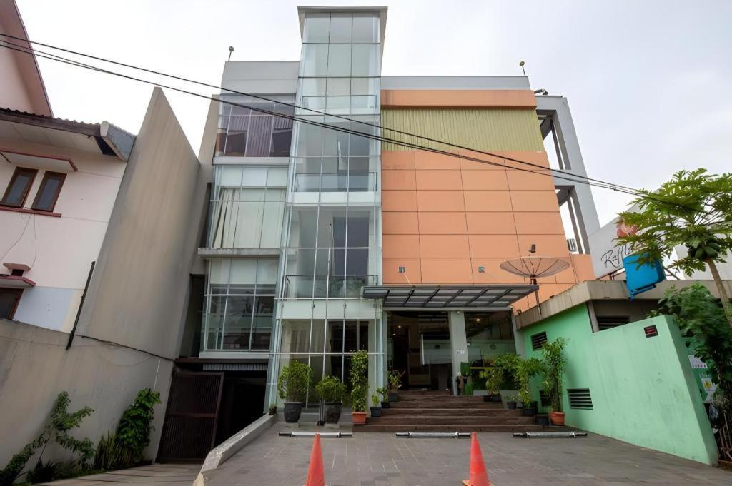 Raffleshom Hotel Бандунг Экстерьер фото