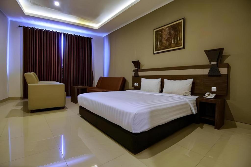 Raffleshom Hotel Бандунг Экстерьер фото