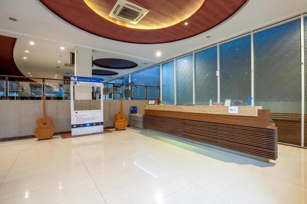 Raffleshom Hotel Бандунг Экстерьер фото