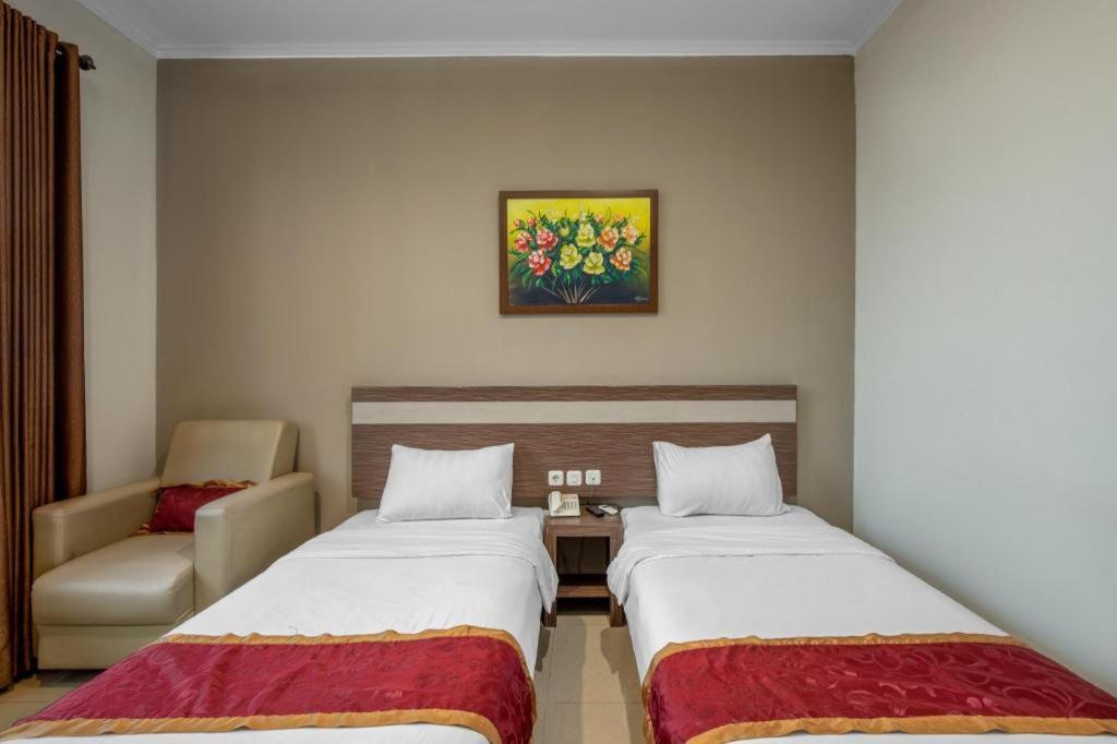 Raffleshom Hotel Бандунг Экстерьер фото