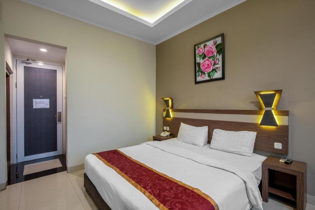 Raffleshom Hotel Бандунг Экстерьер фото