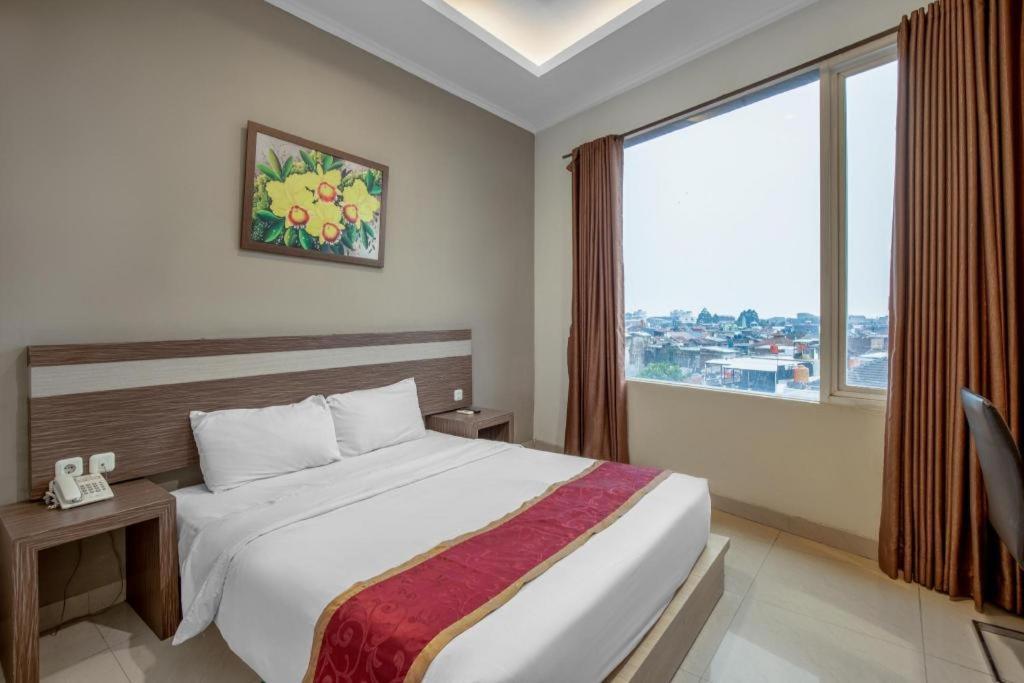 Raffleshom Hotel Бандунг Экстерьер фото